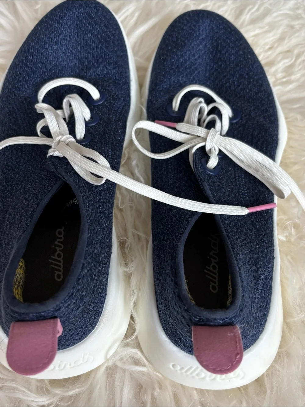 Allbirds women W 9 nwot Navy Knit Sneakers with Pink Accents 250
